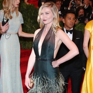 Kirsten Dunst in PUNK: Chaos to Couture Costume Institute Gala - kirsten-dunst-chaos-to-couture-costume-institute-gala-02