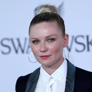 Kirsten Dunst in The 2011 CFDA Fashion Awards