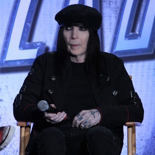 Mick Mars, Motley Crue in Motley Crue And KISS Announce Their Co-Headlining Tour
