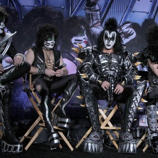KISS in Motley Crue And KISS Announce Their Co-Headlining Tour