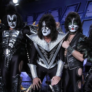 KISS in Motley Crue And KISS Announce Their Co-Headlining Tour