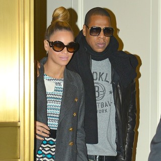 Beyonce Knowles, Jay-Z in Beyonce Knowles and Jay-Z Leaving Bergdorf Goodman