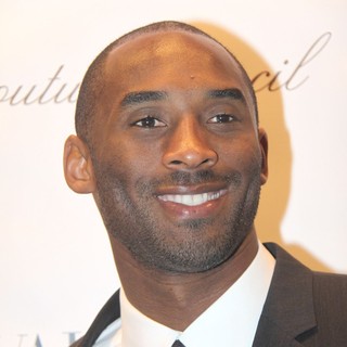Kobe Bryant in Valentino Garavani Is Honored with The 2011 Couture Council Award for Artistry of Fashion