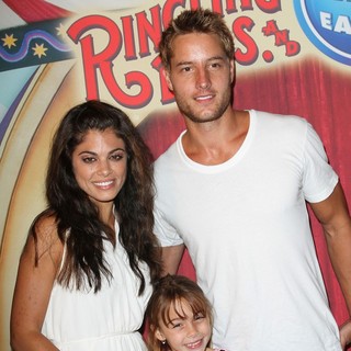Justin Hartley in Los Angeles Premiere of Fully Charged Presented by Ringling Bros. and Barnum and Bailey - korman-hartley-premiere-of-fully-charged-01