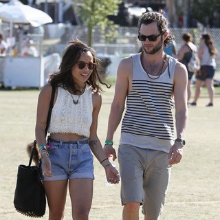 Zoe Kravitz, Penn Badgley in Celebrities at The 2012 Coachella Valley Music and Arts Festival - Week 2 Day 3