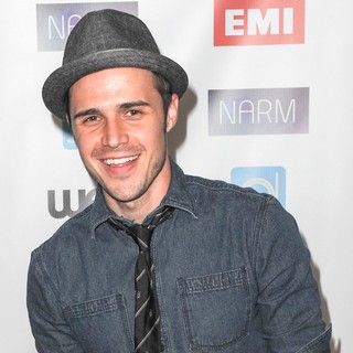 Kris Allen in The NARM Music Biz Awards Dinner Party - Arrivals - kris-allen-narm-music-biz-awards-01
