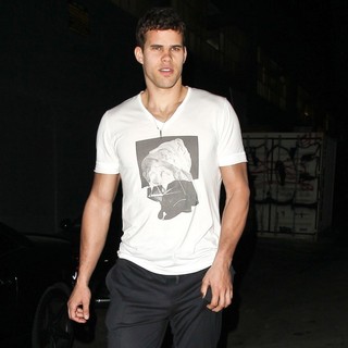 Kris Humphries in Kris Humphries Leaves Aventine Restaurant