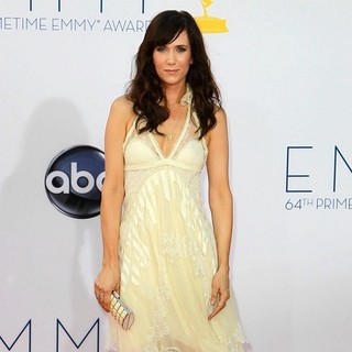 Kristen Wiig in 64th Annual Primetime Emmy Awards - Arrivals - kristen-wiig-64th-annual-primetime-emmy-awards-02
