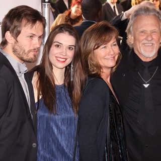 Jesse Kristofferson, Kimberly Alexander, Lisa Meyers, Kris Kristofferson in 40th Anniversary Chaplin Award Gala Honoring Barbra Streisand