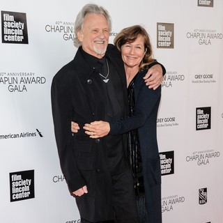 Kris Kristofferson, Lisa Meyers in 40th Anniversary Chaplin Award Gala Honoring Barbra Streisand