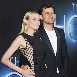 Diane Kruger, Joshua Jackson in The Premiere of The Host - Arrivals