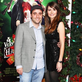 David Krumholtz in The Premiere of A Very Harold and Kumar 3D Christmas - krumholtz-britting-premiere-a-very-harold-and-kumar-christmas-01