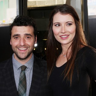 David Krumholtz in HBO's The Newsroom Los Angeles Premiere - krumholtz-britting-premiere-the-newsroom-01