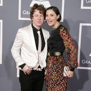 Ben Kweller, Liz Smith in 55th Annual GRAMMY Awards - Arrivals