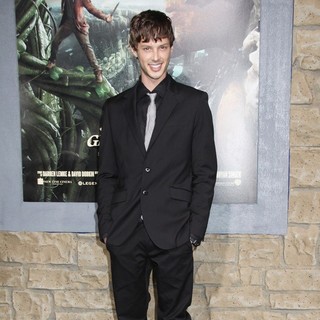 Kyle Leatherberry in Premiere of Jack the Giant Slayer
