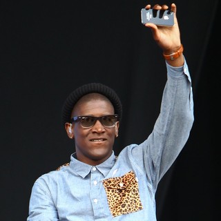 Labrinth in Barclaycard Wireless Festival 2012 - Day 3