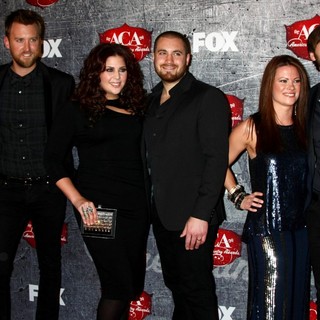 Lady Antebellum in 2012 American Country Awards - Arrivals