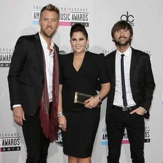 Lady Antebellum in The 40th Anniversary American Music Awards - Arrivals