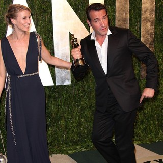 Alexandra Lamy, Jean Dujardin in 2012 Vanity Fair Oscar Party - Arrivals