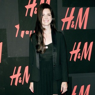 Lana Del Rey in H and M Hosts A Private Concert with Lana Del Rey - Arrivals