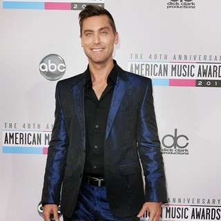 Lance Bass in The 40th Anniversary American Music Awards - Arrivals