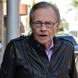 Larry King in Larry King Leaving The Doctor's Office