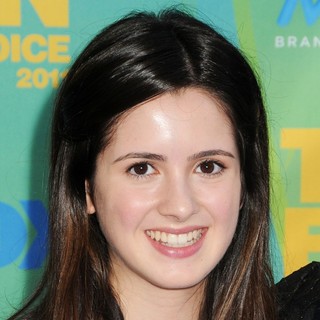 Laura Marano in 2011 Teen Choice Awards