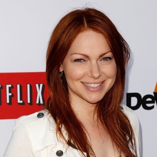 Laura Prepon in Netflix's Los Angeles Premiere of Season 4 of Arrested Development - laura-prepon-premiere-arrested-development-season-4-03