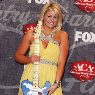 Lauren Alaina in 2012 American Country Awards - Press Room