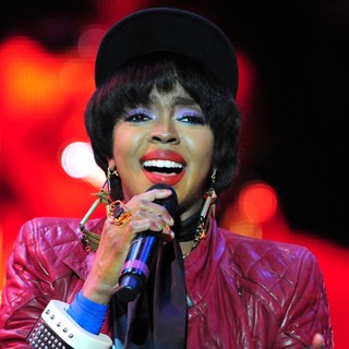 Lauryn Hill in Lauryn Hill Performs at The 6th Annual Jazz