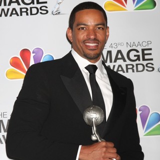 Laz Alonso in The 43rd Annual NAACP Awards - Press Room