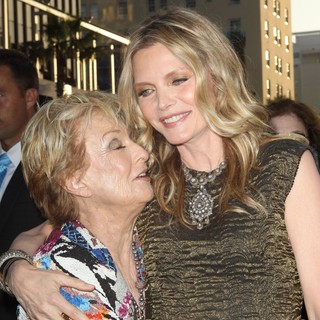 Cloris Leachman, Michelle Pfeiffer in Dark Shadows Premiere