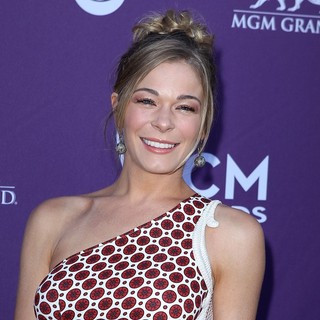 2012 ACM Awards - Arrivals