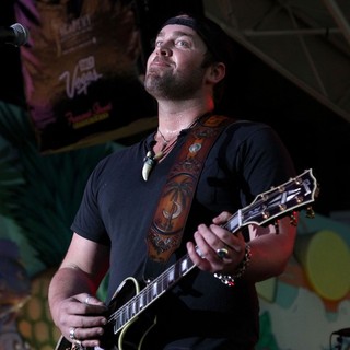 Lee Brice in ACM Concerts at Fremont Street Experience