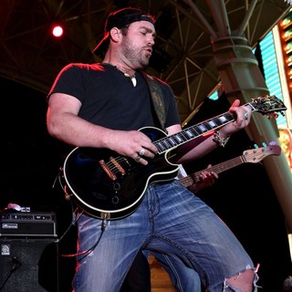 Lee Brice in ACM Concerts at Fremont Street Experience