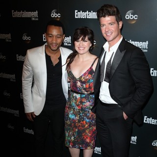 John Legend, Kelly Clarkson, Robin Thicke in Entertainment Weekly and ABC TV Celebrate The New York Upfronts with A VIP Cocktail Party - Arrivals