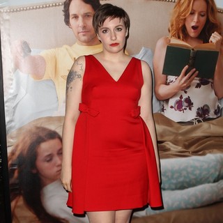 Lena Dunham in This Is 40 - Los Angeles Premiere - Arrivals
