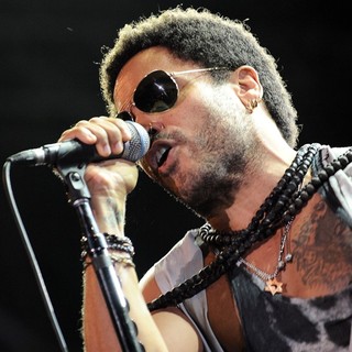 Lenny Kravitz in Lenny Kravitz Performs During 10 Giorni Suonati Festival