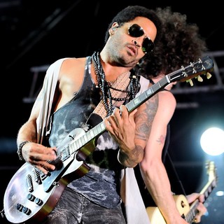 Lenny Kravitz in Lenny Kravitz Performs During 10 Giorni Suonati Festival