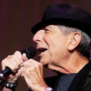 Leonard Cohen in Leonard Cohen Performing