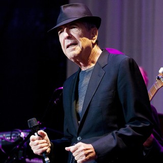 Leonard Cohen in Leonard Cohen Performing