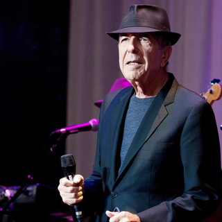 Leonard Cohen in Leonard Cohen Performing