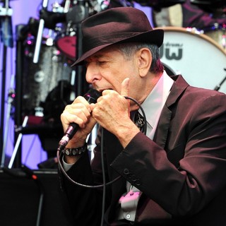 Leonard Cohen in Leonard Cohen Performs for A Live Audience