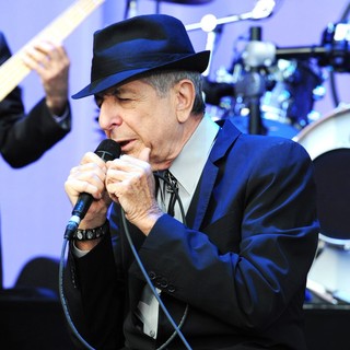 Leonard Cohen in Leonard Cohen Performs for A Live Audience