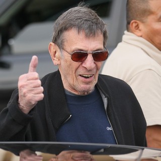 Leonard Nimoy Leaving Barneys New York - leonard-nimoy-leaving-barneys-new-york-01