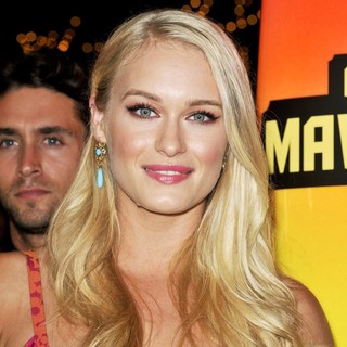 Leven Rambin in The Los Angeles Premiere of Chasing Mavericks - Arrivals - leven-rambin-premiere-chasing-mavericks-01
