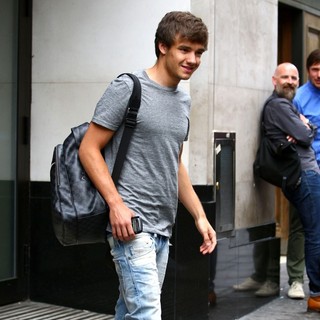 Liam Payne, One Direction in Liam Payne Leaving The Sony Music Offices