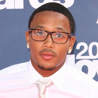 Lil' Romeo in 2011 MTV Movie Awards - Arrivals - lil-romeo-2011-mtv-movie-awards-01