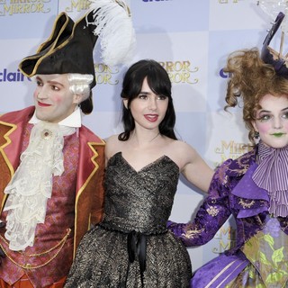 Lily Collins in Relativity Media Presents The Los Angeles Premiere of Mirror Mirror - Arrivals