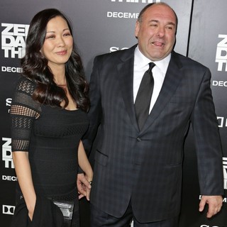 Deborah Lin, James Gandolfini in Los Angeles Premiere of Columbia Pictures' Zero Dark Thirty
